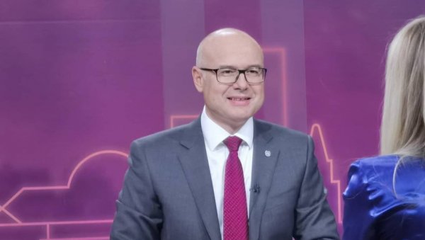 ВУЧЕВИЋ: Болница на Мишелуку и ДЗ Лиман најбољи могући потези, улаз на базен на Спенсу биће бесплатан ВУЧЕВИЋ: Болница на Мишелуку и ДЗ Лиман најбољи могући потези, улаз на базен на Спенсу биће бесплатан