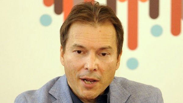 НАДАХЊУЈУ ЧИТАВ НАШ НАРОД: Бојан Суђић о награди Вечерњих новости НАДАХЊУЈУ ЧИТАВ НАШ НАРОД: Бојан Суђић о награди Вечерњих новости