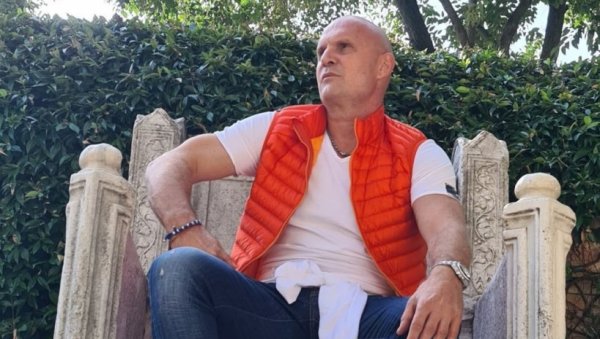 ИЗБЕГЛИШТВО, ИНФЛАЦИЈА, ПА КАНЦЕР: Александар Милић Мили испричао најтежу животну борбу ИЗБЕГЛИШТВО, ИНФЛАЦИЈА, ПА КАНЦЕР: Александар Милић Мили испричао најтежу животну борбу