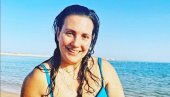ИЗ МОРА ИЗАЂЕ САМО ДА СЕ СЛИКА: Глумица Милица Милша се опушта у Хургади ИЗ МОРА ИЗАЂЕ САМО ДА СЕ СЛИКА: Глумица Милица Милша се опушта у Хургади