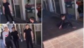 (УЗНЕМИРУЈУЋИ ВИДЕО) ЈЕЗИВО ВРШЊАЧКО НАСИЉЕ У КРАЉЕВУ: Тројица тинејџера туку вршњака (УЗНЕМИРУЈУЋИ ВИДЕО) ЈЕЗИВО ВРШЊАЧКО НАСИЉЕ У КРАЉЕВУ: Тројица тинејџера туку вршњака