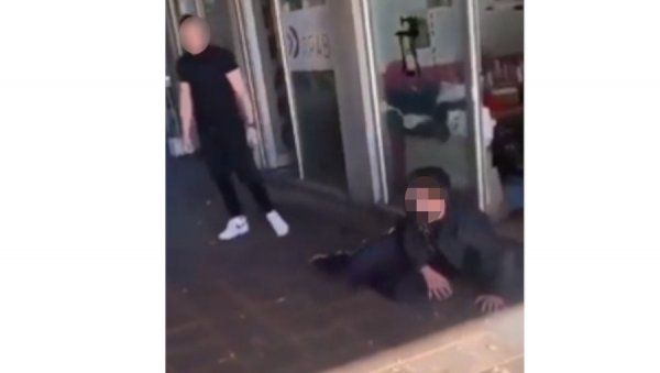 НОВИ ДЕТАЉИ ВРШЊАЧКОГ НАСИЉА У КРАЉЕВУ: Полиција проверава случај (УЗНЕМИРУЈУЋИ ВИДЕО) НОВИ ДЕТАЉИ ВРШЊАЧКОГ НАСИЉА У КРАЉЕВУ: Полиција проверава случај (УЗНЕМИРУЈУЋИ ВИДЕО)
