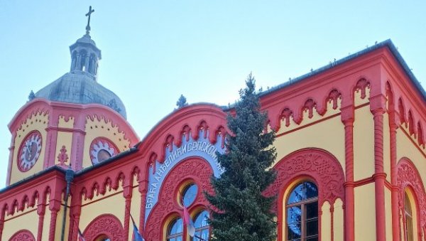 РАСАДНИК ЗНАМЕНИТИХ СРБА НАПУНИО 230 ГОДИНА: Карловачка гимназија данас прославља велики јубилеј РАСАДНИК ЗНАМЕНИТИХ СРБА НАПУНИО 230 ГОДИНА: Карловачка гимназија данас прославља велики јубилеј