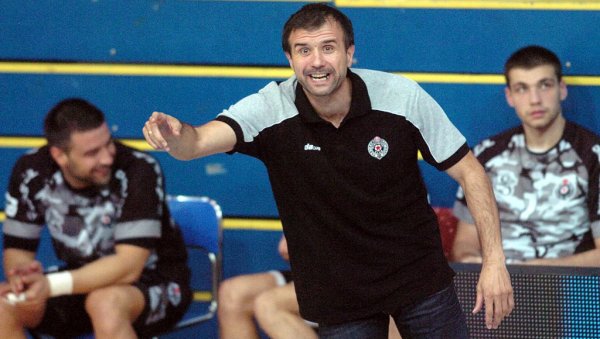 ГЛАДНИ СМО ТРОФЕЈА! Партизан са великим амбицијама у текућој сезони ГЛАДНИ СМО ТРОФЕЈА! Партизан са великим амбицијама у текућој сезони