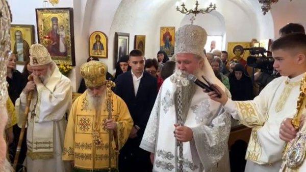 СЛАВЉЕ УЗ ПОЛИЦИЈУ: Обележена слава манастира и Цетињске богословије СЛАВЉЕ УЗ ПОЛИЦИЈУ: Обележена слава манастира и Цетињске богословије