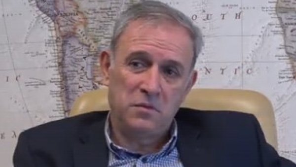 ПОНОШ НАСТАВИО СА ВРЕЂАЊЕМ ВУЧИЋА: Смета му што би председник Србије радије да посети Јасеновац, него да летује у Хрватској ПОНОШ НАСТАВИО СА ВРЕЂАЊЕМ ВУЧИЋА: Смета му што би председник Србије радије да посети Јасеновац, него да летује у Хрватској