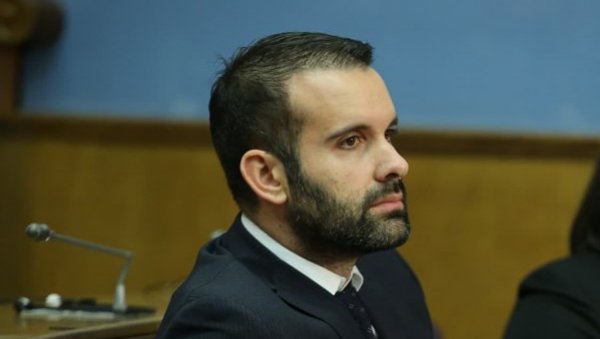 СВЕ ВИШЕ НЕЗАДОВОЉНИХ У ЕВРОПИ САД: Спајић и Крвавац воде преговоре иза леђа страначких колега СВЕ ВИШЕ НЕЗАДОВОЉНИХ У ЕВРОПИ САД: Спајић и Крвавац воде преговоре иза леђа страначких колега