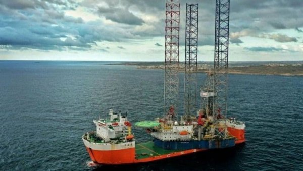 ЈАДРАН ИЗБУШЕН ДО 4.300 МЕТАРА: Први резултати истраживања нафте у Јадрану до краја године ЈАДРАН ИЗБУШЕН ДО 4.300 МЕТАРА: Први резултати истраживања нафте у Јадрану до краја године