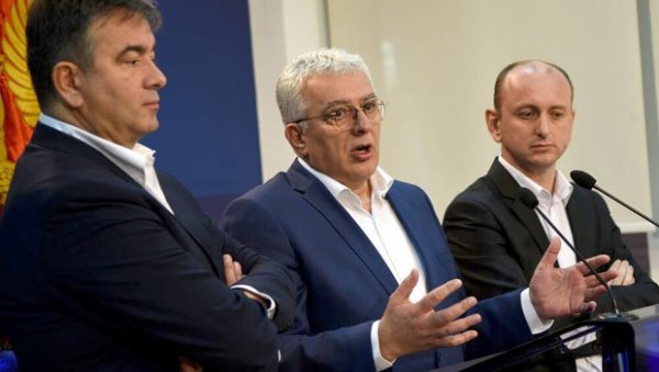 ДФ О ПОСЛЕДЊОЈ ПОНУДИ ЗА СПАС ЦРНЕ ГОРЕ: Сада када имамо прилику да дођемо до поштеног договора, опет неко уцењује ДФ О ПОСЛЕДЊОЈ ПОНУДИ ЗА СПАС ЦРНЕ ГОРЕ: Сада када имамо прилику да дођемо до поштеног договора, опет неко уцењује