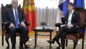 ANA BRNABIĆ ODGOVORILA KRIVOKAPIĆU: Kako Vas nije sramota da tako bestidno lažete? ANA BRNABIĆ ODGOVORILA KRIVOKAPIĆU: Kako Vas nije sramota da tako bestidno lažete?
