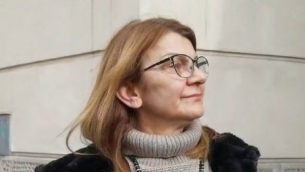ОНИ СУ ДОБРИ МОМЦИ, ДОКАЗАЋЕ СЕ ЊИХОВА НЕВИНОСТ: Огласила се мајка браће која су осумњичена за учешће у убиству породице Ђокић (ВИДЕО) ОНИ СУ ДОБРИ МОМЦИ, ДОКАЗАЋЕ СЕ ЊИХОВА НЕВИНОСТ: Огласила се мајка браће која су осумњичена за учешће у убиству породице Ђокић (ВИДЕО)