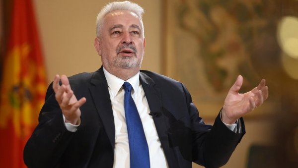 ПРАВДА ЈЕ КОНАЧНО НА ВИДИКУ Кривокапић: У пензију одлази највећи заштитник и адвокат ДПС-а ПРАВДА ЈЕ КОНАЧНО НА ВИДИКУ Кривокапић: У пензију одлази највећи заштитник и адвокат ДПС-а