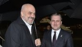 EDI RAMA STIGAO U BEOGRAD: Premijer Albanije sutra razgovara sa predsednikom Vučićem