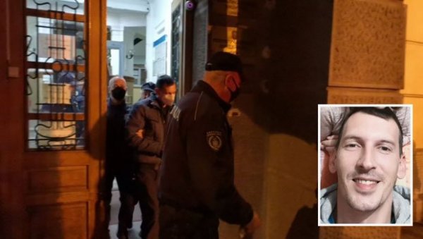ДЕТАЉИ САСЛУШАЊА ЗБОГ УБИСТВА ПОРОДИЦЕ ЂОКИЋ: Данас сведочи човек који је направио пригушивач ДЕТАЉИ САСЛУШАЊА ЗБОГ УБИСТВА ПОРОДИЦЕ ЂОКИЋ: Данас сведочи човек који је направио пригушивач