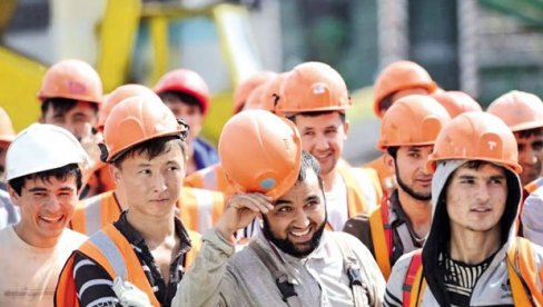SKORO SVAKI ČETVRTI RADNIK U EVROPI JE MIGRANT: Oglasila se Međunarodna organizacija rada SKORO SVAKI ČETVRTI RADNIK U EVROPI JE MIGRANT: Oglasila se Međunarodna organizacija rada