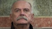 РУСКИ МЕДИЈИ ЈАВЉАЈУ: Никита Михалков пребачен у болницу у тешком стању РУСКИ МЕДИЈИ ЈАВЉАЈУ: Никита Михалков пребачен у болницу у тешком стању
