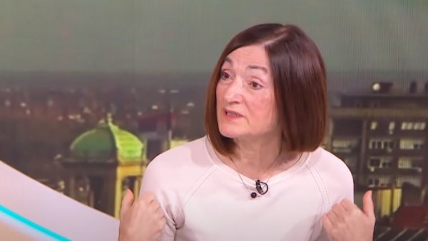 ЉИЉАНА СМАЈЛОВИЋ О ЗЕЛЕНОВИЋУ: Кад га видите са Виолом фон Крамон, рекли бисте - Је л овај човек нормалан?! (ВИДЕО) ЉИЉАНА СМАЈЛОВИЋ О ЗЕЛЕНОВИЋУ: Кад га видите са Виолом фон Крамон, рекли бисте - Је л овај човек нормалан?! (ВИДЕО)
