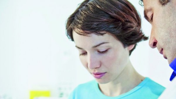 ЗБОГ ВЛАГЕ СЕ ПОЈАЧАВАЈУ ГУШЕЊЕ И БОЛ: Варијације временских параметара на дневном нивоу могу да отежају дисање и кретање ЗБОГ ВЛАГЕ СЕ ПОЈАЧАВАЈУ ГУШЕЊЕ И БОЛ: Варијације временских параметара на дневном нивоу могу да отежају дисање и кретање