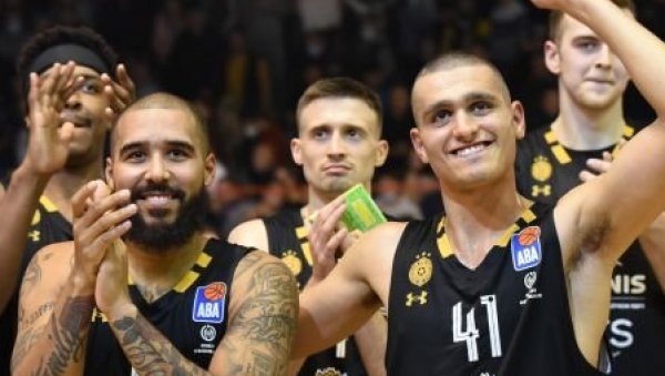 НАКОН ДАВИДОВЦА, ОТИШАО И БИВШИ ИГРАЧ ПАРТИЗАНА: ЦСКА отпустио плејмејкера НАКОН ДАВИДОВЦА, ОТИШАО И БИВШИ ИГРАЧ ПАРТИЗАНА: ЦСКА отпустио плејмејкера