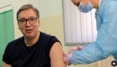 ВУЧИЋ СУТРА ПРИМА ТРЕЋУ ДОЗУ: Председник ће се вакцинисати на Београдском сајму ВУЧИЋ СУТРА ПРИМА ТРЕЋУ ДОЗУ: Председник ће се вакцинисати на Београдском сајму