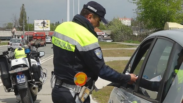 НАСИЛНИЧКА ВОЖЊА НА АУТО-ПУТУ: Ухапшен француски држављанин - возио 234 км на сат
