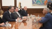 ВУЧИЋ РАЗГОВАРАО СА ХАРЧЕНКОМ: Председник се састао са руским амбасадором ВУЧИЋ РАЗГОВАРАО СА ХАРЧЕНКОМ: Председник се састао са руским амбасадором