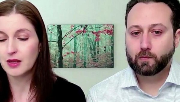 БИЗАРНО: Пар грешком добио ембрион другог пара, родила им се ћеркица коју су заменили за своју - сада туже клинику БИЗАРНО: Пар грешком добио ембрион другог пара, родила им се ћеркица коју су заменили за своју - сада туже клинику