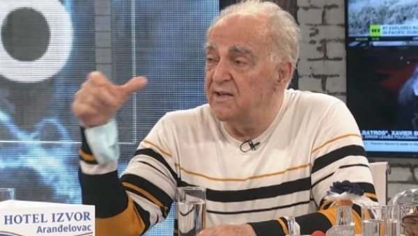 СИНЕ МОЈ, ИМАМ РАК И НЕЋУ ЈОШ ДУГО Психијатар Јован Марић се поново обратио сину - Не избацуј ме на улицу СИНЕ МОЈ, ИМАМ РАК И НЕЋУ ЈОШ ДУГО Психијатар Јован Марић се поново обратио сину - Не избацуј ме на улицу