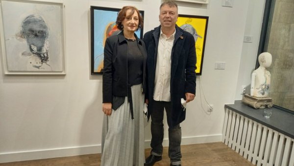 ОВО ЈЕ СУПРУГА НЕЛЕТА КАРАЈЛИЋА: Сања Јанковић отворила уметничку галерију на Дорћолу ОВО ЈЕ СУПРУГА НЕЛЕТА КАРАЈЛИЋА: Сања Јанковић отворила уметничку галерију на Дорћолу