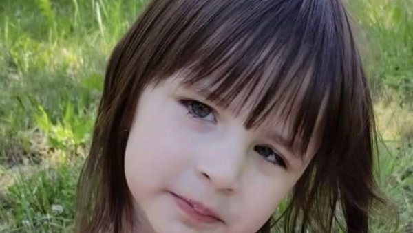 ПОМАЖУ ДЕВОЈЧИЦИ (3) ДА ОДЕ НА ОПЕРАЦИЈУ: Основци из Косовске Митровице организовали хуманитарну акцију “Само за Анђелијине очи” ПОМАЖУ ДЕВОЈЧИЦИ (3) ДА ОДЕ НА ОПЕРАЦИЈУ: Основци из Косовске Митровице организовали хуманитарну акцију “Само за Анђелијине очи”