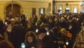 НЕ КОВИД ПРОПУСНИЦАМА: Протести у Хрватској због мера против короне (ВИДЕО) НЕ КОВИД ПРОПУСНИЦАМА: Протести у Хрватској због мера против короне (ВИДЕО)