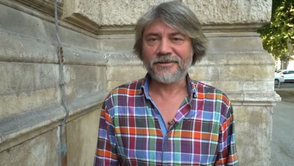 ХРВАТСКИ ГЛУМАЦ РАДИ КАО ДОСТАВЉАЧ ХРАНЕ: Једна ситуација му је променила живот - због своје доброте сада зарађује на бициклу! ХРВАТСКИ ГЛУМАЦ РАДИ КАО ДОСТАВЉАЧ ХРАНЕ: Једна ситуација му је променила живот - због своје доброте сада зарађује на бициклу!