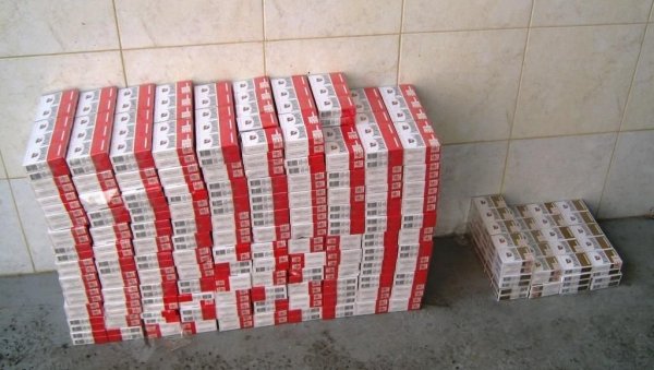 АКЦИЈА 23: У цистерни откривене цигарете вредне 1,3 милиона КМ АКЦИЈА 23: У цистерни откривене цигарете вредне 1,3 милиона КМ
