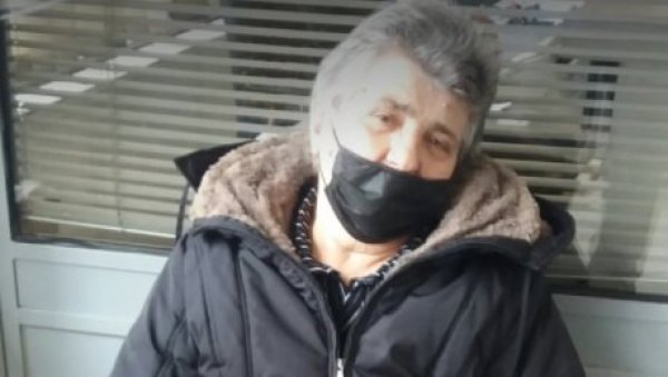 БОРКА ДАНИМА ШТРАЈКУКЕ ГЛАЂУ: Неће престати док Кривокапић и Абазовић не реше њен проблем БОРКА ДАНИМА ШТРАЈКУКЕ ГЛАЂУ: Неће престати док Кривокапић и Абазовић не реше њен проблем