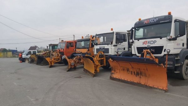 СМОТРА ЗИМСКЕ МЕХАНИЗАЦИЈЕ: Осам машина за чишћење снега са око 470 километара путева СМОТРА ЗИМСКЕ МЕХАНИЗАЦИЈЕ: Осам машина за чишћење снега са око 470 километара путева