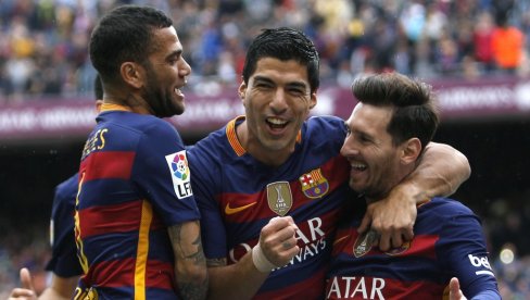 DANI ALVES VIŠE NIJE IZA REŠETAKA: Trofejni fudbaler uz kauciju od 1.000.000 evra pušten na slobodu DANI ALVES VIŠE NIJE IZA REŠETAKA: Trofejni fudbaler uz kauciju od 1.000.000 evra pušten na slobodu