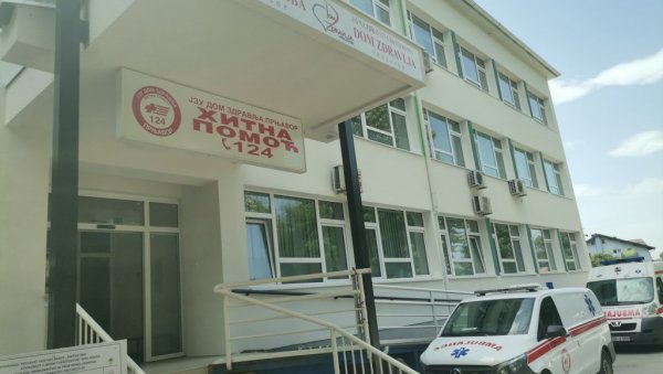 НЕДОСТАЈУ ЛЕКАРИ И САНИТЕТ: Нагомилани проблеми озбиљно угрожавају рад Дома здравља у Прњавору НЕДОСТАЈУ ЛЕКАРИ И САНИТЕТ: Нагомилани проблеми озбиљно угрожавају рад Дома здравља у Прњавору