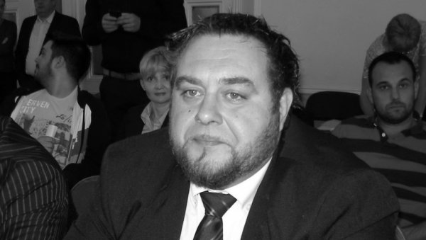 ИЗНЕНАДА ПРЕМИНУО: Умро бивши покрајински посланик и градски одборник Милош Шибул ИЗНЕНАДА ПРЕМИНУО: Умро бивши покрајински посланик и градски одборник Милош Шибул