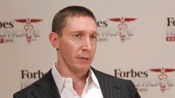 ЛЕТЕО ЈЕ У СВЕМИР СА БЕЗОСОМ: Погинуо амерички бизнисмен у удесу авиона (ВИДЕО) ЛЕТЕО ЈЕ У СВЕМИР СА БЕЗОСОМ: Погинуо амерички бизнисмен у удесу авиона (ВИДЕО)