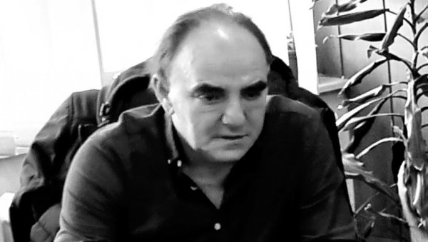 ПРЕМИНУО ДОКТОР МИЛОШ БОЖОВИЋ: Директор Здравственог центра Ужице умро у у 59. години живота ПРЕМИНУО ДОКТОР МИЛОШ БОЖОВИЋ: Директор Здравственог центра Ужице умро у у 59. години живота