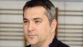 НАРОД КАО ПОЛИТИЧКИ ДЕКОР: Новинар Борјан Поповић о годишњици догађаја у Вуковару НАРОД КАО ПОЛИТИЧКИ ДЕКОР: Новинар Борјан Поповић о годишњици догађаја у Вуковару