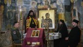 PRVI PUT U ISTORIJI: Načelnik Generalštaba Vojske Srbije u poseti Hilandaru (FOTO) PRVI PUT U ISTORIJI: Načelnik Generalštaba Vojske Srbije u poseti Hilandaru (FOTO)