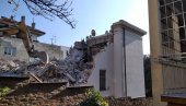 ЗАУСТАВИЛИ РУШЕЊЕ: Полиција и инспекција прекинуле радове у Интернационалних бригада 47 ЗАУСТАВИЛИ РУШЕЊЕ: Полиција и инспекција прекинуле радове у Интернационалних бригада 47
