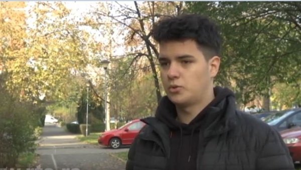 НЕСВАКИДАШЊА ПРОСЛАВА ПУНОЛЕТСТВА: Матеја из Београда 18. рођендан обележио у - Заводу за трансфузију крви! (ФОТО) НЕСВАКИДАШЊА ПРОСЛАВА ПУНОЛЕТСТВА: Матеја из Београда 18. рођендан обележио у - Заводу за трансфузију крви! (ФОТО)