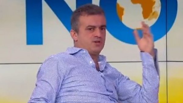 ТРИФУНОВИЋ ЦЕНЗУРИСАН НА Н1 Сергеј: Шолак изгубио од Телекома и сам је за то крив; Миљковић: Не можеш да критикујеш наше руководство ТРИФУНОВИЋ ЦЕНЗУРИСАН НА Н1 Сергеј: Шолак изгубио од Телекома и сам је за то крив; Миљковић: Не можеш да критикујеш наше руководство