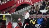 SRPSKA POSLA: A posle čuda - Piksi je rešio da sam izađe na teren... (FOTO) SRPSKA POSLA: A posle čuda - Piksi je rešio da sam izađe na teren... (FOTO)