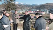 ПРВО ПОЈАВЉИВАЊЕ ПОСЛЕ МЕСЕЦ ДАНА: Погледајте како сада изгледа Ким Џонг Ун (ФОТО/ВИДЕО) ПРВО ПОЈАВЉИВАЊЕ ПОСЛЕ МЕСЕЦ ДАНА: Погледајте како сада изгледа Ким Џонг Ун (ФОТО/ВИДЕО)