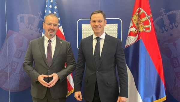 НОВИ ПРОЈЕКТИ ПРЕД НАМА: Министар Синиша Мали се састао са Годфријем НОВИ ПРОЈЕКТИ ПРЕД НАМА: Министар Синиша Мали се састао са Годфријем