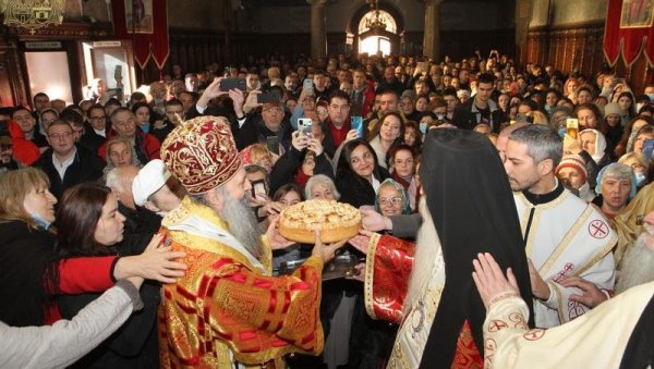 ПАТРИЈАРХ У НОВОМ САДУ: Порфирије уручио четири ордена Српске православне цркве ПАТРИЈАРХ У НОВОМ САДУ: Порфирије уручио четири ордена Српске православне цркве