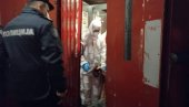 ОКОНЧАНА ДРАМА НА НОВОМ БЕОГРАДУ: Мушкарца који је доживео мождани удар, ватрогасци извукли из ђубрета у стану (ФОТО/ВИДЕО) ОКОНЧАНА ДРАМА НА НОВОМ БЕОГРАДУ: Мушкарца који је доживео мождани удар, ватрогасци извукли из ђубрета у стану (ФОТО/ВИДЕО)